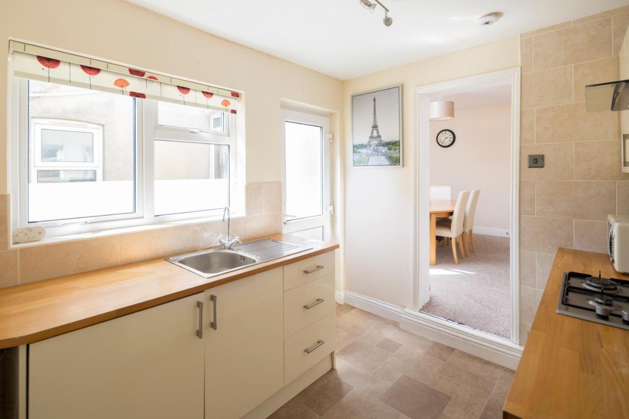 Stylish Modern By Kasar Stays Gillingham  Extérieur photo